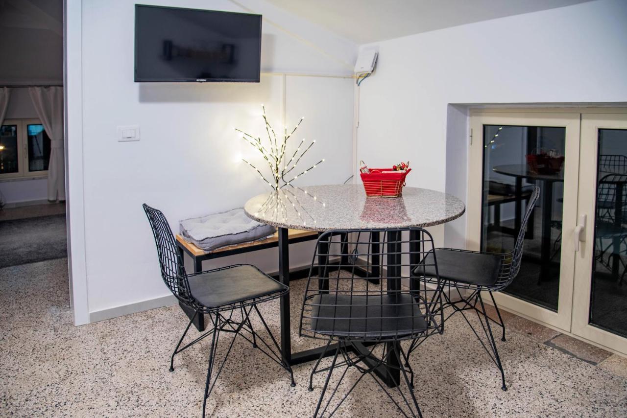 Jonexh Apartment Tirana